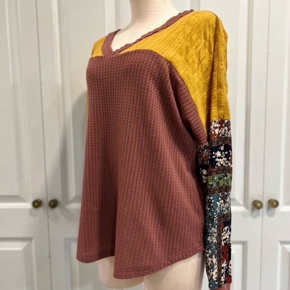Umgee Multi Fabric Fall Top - Picture 3 of 13